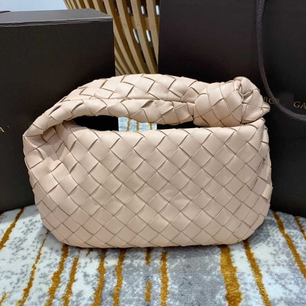 bottegas bag mini jodie venetas net red ashigo same mini woven ox horn bag single shoulder armpit hand cloud knotted 6l7o
bottegas bag mini jodie venetas net red ashigo same mini woven ox horn bag single shoulder armpit hand cloud knotted 6l7o