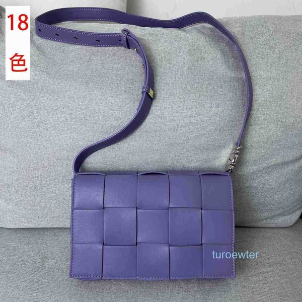 designer luxury women bag bottegas handbag fashion inclined shoulder womens bags versatile purses totes large capacity saddle venetas wallet
designer luxury women bag bottegas handbag fashion inclined shoulder womens bags versatile purses totes large capacity saddle venetas wallet