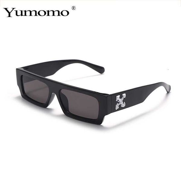 2021 new small square sunglasses european and american trend off retro personality rectangular glasses bright yellow, White;black
2021 new small square sunglasses european and american trend off retro personality rectangular glasses bright yellow, White;black