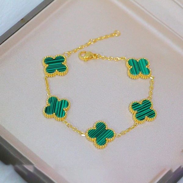 classic design double side clover charm bracelet jewelry for women gift, Golden;silver
classic design double side clover charm bracelet jewelry for women gift, Golden;silver
