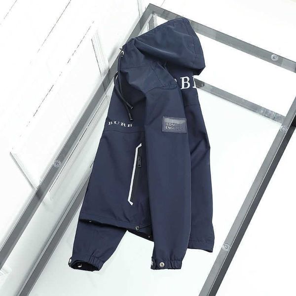 22ss designer jacket mens windbreaker burb nylon waterproof hooded jackets man casual zipper cardigan trench coat 2258, Black;brown
22ss designer jacket mens windbreaker burb nylon waterproof hooded jackets man casual zipper cardigan trench coat 2258, Black;brown