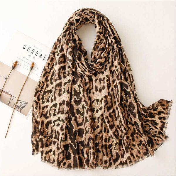 scarves 2022 spain fashion leopard floral tassel viscose shawl scarf lady print soft pashmina stole wrap snood bufandas muslim hijab g220927, Blue;gray
scarves 2022 spain fashion leopard floral tassel viscose shawl scarf lady print soft pashmina stole wrap snood bufandas muslim hijab g220927, Blue;gray