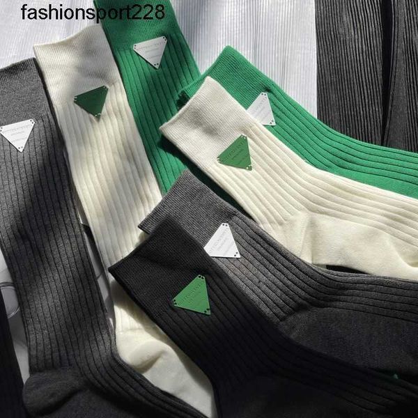 sdesigner socks luxury botega green triangle letter fashion brand solid wide strip stockings personality net red women socks style, White;pink
sdesigner socks luxury botega green triangle letter fashion brand solid wide strip stockings personality net red women socks style, White;pink