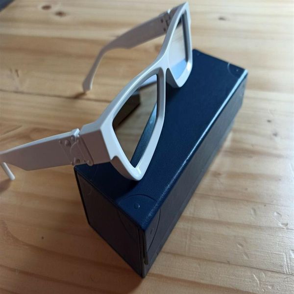 luxury popular designer sunglasses for mens womens full frame flip up cat eye cool goggles uv400 protection sunglaess268d, White;black
luxury popular designer sunglasses for mens womens full frame flip up cat eye cool goggles uv400 protection sunglaess268d, White;black