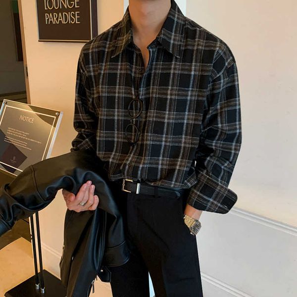men's casual shirts men 2022 spring autumn new korean casual shirts male plaid single breasted blouses men long sleeve loose shirts v46, White;black
men's casual shirts men 2022 spring autumn new korean casual shirts male plaid single breasted blouses men long sleeve loose shirts v46, White;black