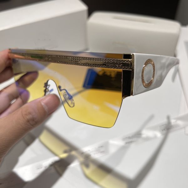 luxury womans sunglasses fashion mens sun glasses uv protection men designer eyeglass gradient metal hinge women spectacles box 8830, White;black
luxury womans sunglasses fashion mens sun glasses uv protection men designer eyeglass gradient metal hinge women spectacles box 8830, White;black