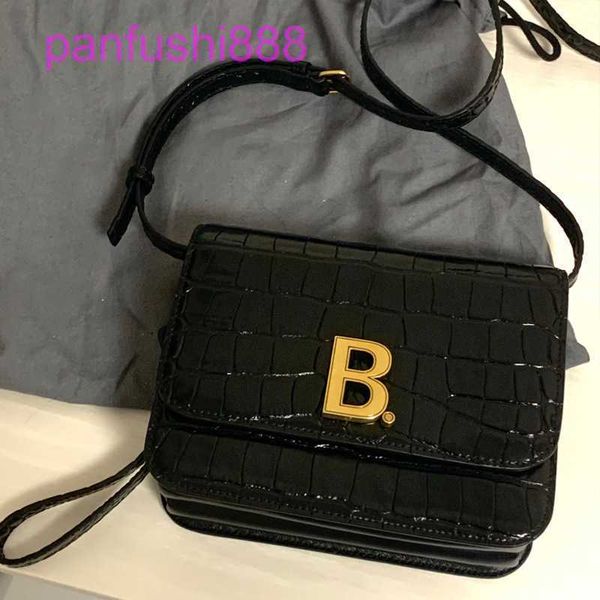 designer balencigas shoulder bags for women's online store bag 2022 new fashion b button tofu bag crocodile sm
designer balencigas shoulder bags for women's online store bag 2022 new fashion b button tofu bag crocodile sm