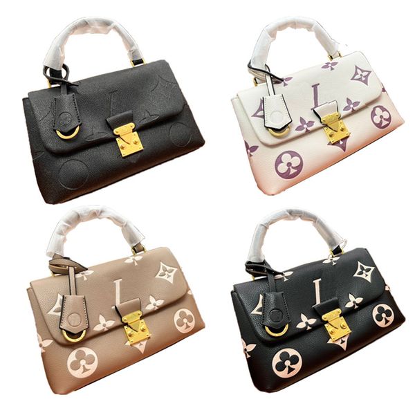 luxury designer bags letter shoulder bag printed handbag clash color stereo embossed tote bag shoulders fashion women casual formal dual pur
luxury designer bags letter shoulder bag printed handbag clash color stereo embossed tote bag shoulders fashion women casual formal dual pur