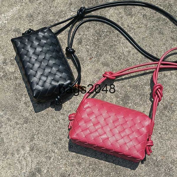 evening bags bottegs v designer woven pillow bag 2022 new fashion cow leather one shoulder messenger handbags small versatile small square h
evening bags bottegs v designer woven pillow bag 2022 new fashion cow leather one shoulder messenger handbags small versatile small square h