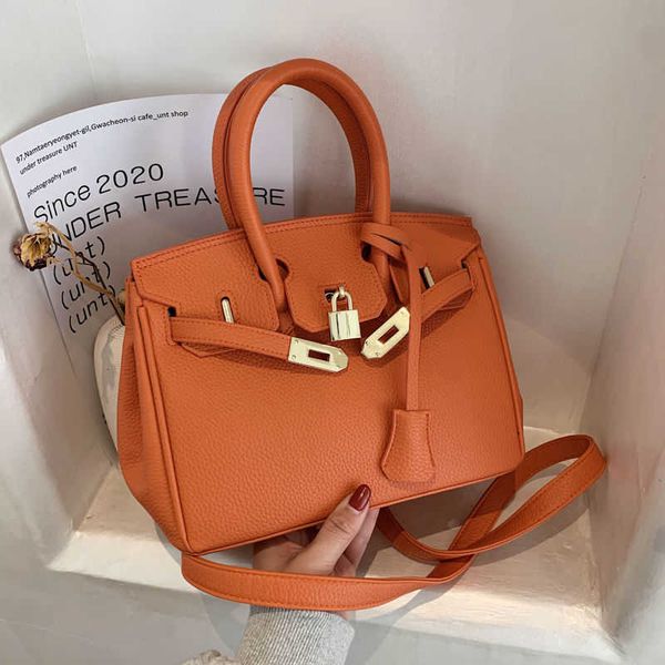fashion birkins woman herme bag high class air net red fashion hand 2022 new goddess model large capacity one shoulder messenger
fashion birkins woman herme bag high class air net red fashion hand 2022 new goddess model large capacity one shoulder messenger