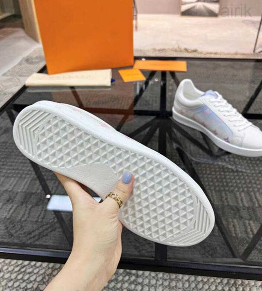 2022 luxury designer rivoli sneakers men casual shoes grained calf leather rubber sole stylish comfortable, Black
2022 luxury designer rivoli sneakers men casual shoes grained calf leather rubber sole stylish comfortable, Black