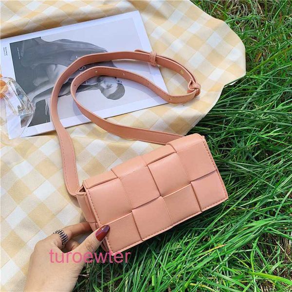 designer luxury women bag bottegas handbag fashion inclined shoulder womens bags versatile purses totes large capacity saddle venetas wallet
designer luxury women bag bottegas handbag fashion inclined shoulder womens bags versatile purses totes large capacity saddle venetas wallet