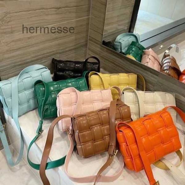evening bags bottegs v designer new woven womens bag single shoulder handbag butterfly men women's luxury fashion brand handbags
evening bags bottegs v designer new woven womens bag single shoulder handbag butterfly men women's luxury fashion brand handbags