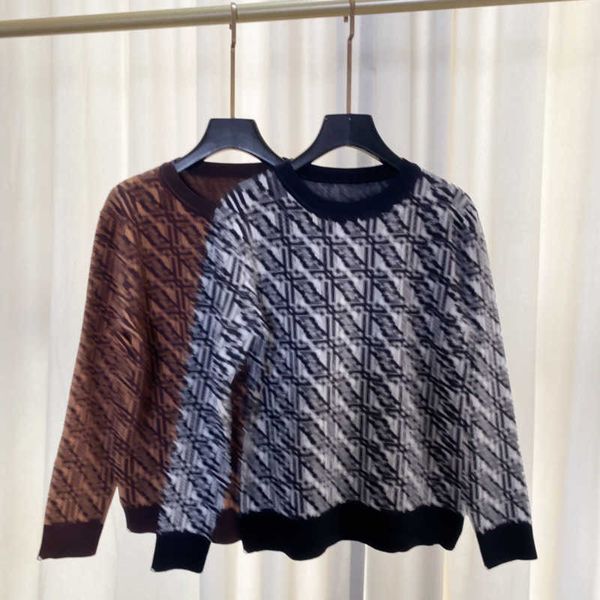 fashion womens sweater full body twill print round collar long sleeve knitwear soft close skin warm brand designer cardigan 2 colors 1970, White;black
fashion womens sweater full body twill print round collar long sleeve knitwear soft close skin warm brand designer cardigan 2 colors 1970, White;black