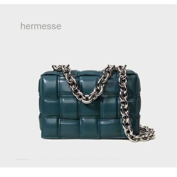 evening bags bottegs v designer french thick chain woven small square bag fashion brand luxury new pillow bag messenger handbag
evening bags bottegs v designer french thick chain woven small square bag fashion brand luxury new pillow bag messenger handbag