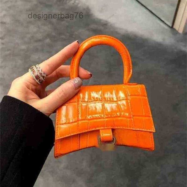 b bbalencaigass designer 2022 bags paris mini leather trend hourglass b-button cow women's portable diagonal shoulder crossbod dvkk
b bbalencaigass designer 2022 bags paris mini leather trend hourglass b-button cow women's portable diagonal shoulder crossbod dvkk