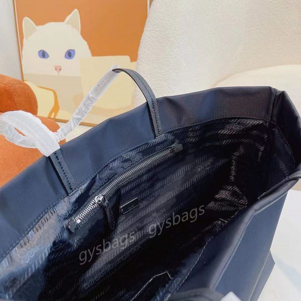 nylon designer totes bags bag luxury handbag woman shoulder tote bag fashion shopping purse casual beach handbags medium size 5a h2m3
nylon designer totes bags bag luxury handbag woman shoulder tote bag fashion shopping purse casual beach handbags medium size 5a h2m3