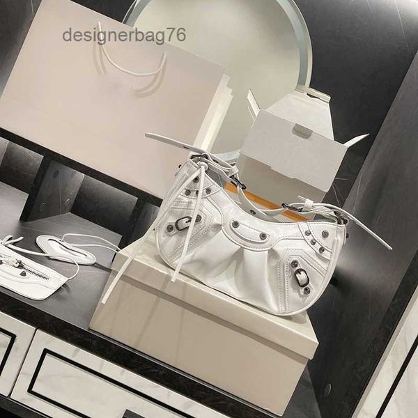 bags le designer cagole 2022 bbalencaigss rivet single shoulder underarm bag crack fold leather mini neo classic locomotive high-qu 1yxy
bags le designer cagole 2022 bbalencaigss rivet single shoulder underarm bag crack fold leather mini neo classic locomotive high-qu 1yxy