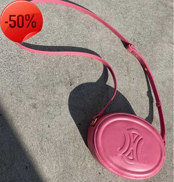 designer bags women's 2022 new triumphal arch moon cake hand pig nose one shoulder msenger small round versatile factory direct sale pu
designer bags women's 2022 new triumphal arch moon cake hand pig nose one shoulder msenger small round versatile factory direct sale pu