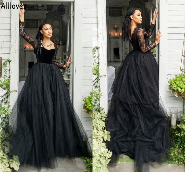 black gothic a line wedding dresses velvet long sleeves lace vintage boho bridal gowns open back with tulle long train second reception dres, White
black gothic a line wedding dresses velvet long sleeves lace vintage boho bridal gowns open back with tulle long train second reception dres, White