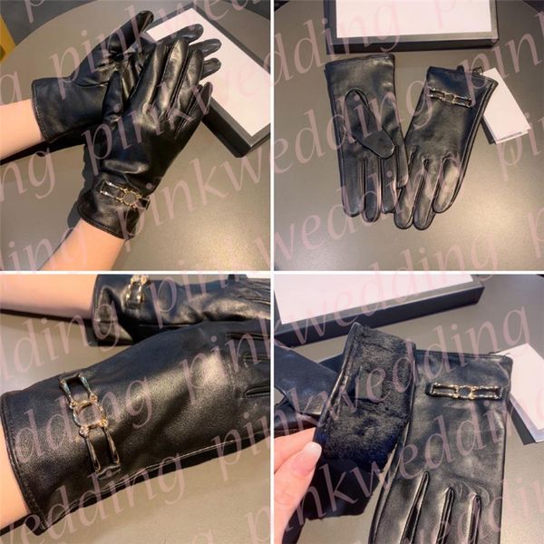 warm velvet gloves luxury sheepskin gloves metal letter winter mittens womens touch screen glove, Blue;gray
warm velvet gloves luxury sheepskin gloves metal letter winter mittens womens touch screen glove, Blue;gray