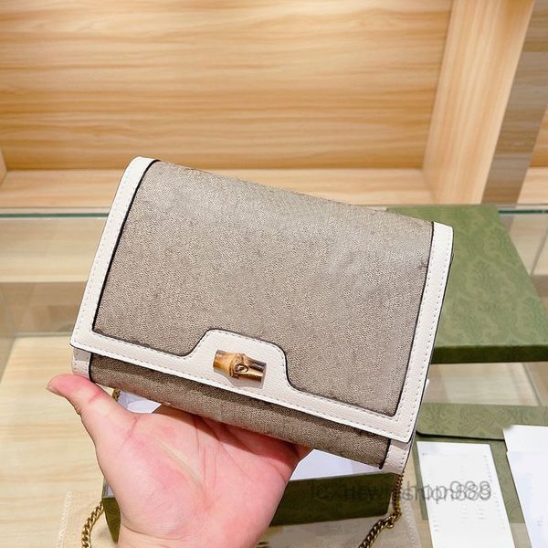 5a mini shoulder bags designer chain crobody bag women flap meenger handbag purse claic letter prints back fashion flip wallet package m ztw
5a mini shoulder bags designer chain crobody bag women flap meenger handbag purse claic letter prints back fashion flip wallet package m ztw