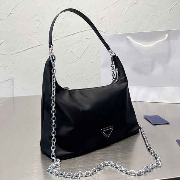 cosmetic bags cases 22ss the totes bags lady famous designer cool practical large capacity plain underarm handbags women coin purse casual s
cosmetic bags cases 22ss the totes bags lady famous designer cool practical large capacity plain underarm handbags women coin purse casual s