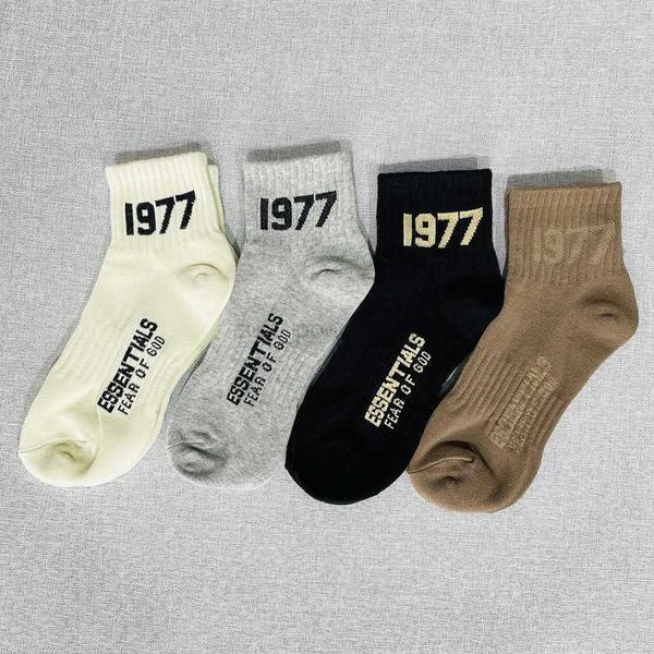 men's socks essential designer main line 1977 letter boat breathable sweat absorbing cotton sock for men women socks, Black
men's socks essential designer main line 1977 letter boat breathable sweat absorbing cotton sock for men women socks, Black