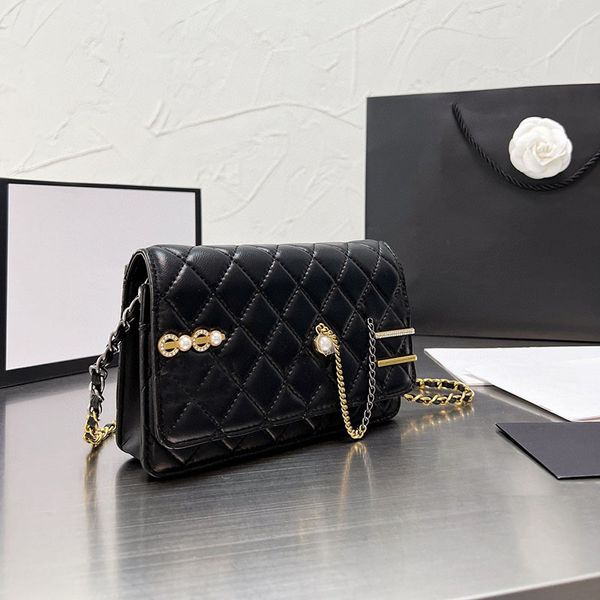 luxury women badge designer crossbody bag fashion diamond lattice lambskin genuine leather quilted mini classic flap clutch handbag fashion
luxury women badge designer crossbody bag fashion diamond lattice lambskin genuine leather quilted mini classic flap clutch handbag fashion