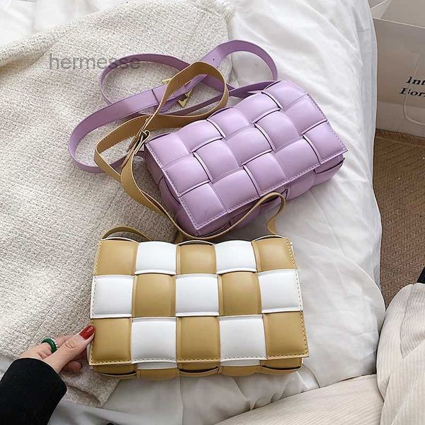 evening bags bottegs v designer womens soft leather plaid woven boston pillow bag new trend zhao ruth same messenger bag net red small squar
evening bags bottegs v designer womens soft leather plaid woven boston pillow bag new trend zhao ruth same messenger bag net red small squar