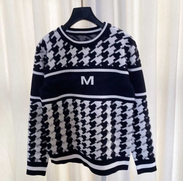 fashion womens sweater full-body printed striped round collar long sleeve knitwear casual sports warm brand designer cardigan 1670, White;black
fashion womens sweater full-body printed striped round collar long sleeve knitwear casual sports warm brand designer cardigan 1670, White;black