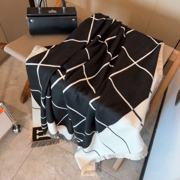 wholesale designer scarves woman cashmere scarf 2022 men and women winter scarfs ladies shawls luxury big letter pattern wool landscape anim, Blue;gray
wholesale designer scarves woman cashmere scarf 2022 men and women winter scarfs ladies shawls luxury big letter pattern wool landscape anim, Blue;gray