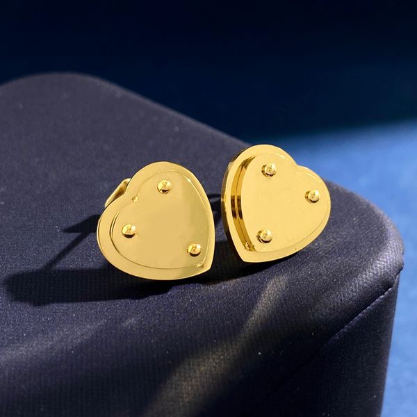 luxury women fashion charm heart love stud classic size stainless steel couple gifts designer jewelry engagement earrings, Golden
luxury women fashion charm heart love stud classic size stainless steel couple gifts designer jewelry engagement earrings, Golden