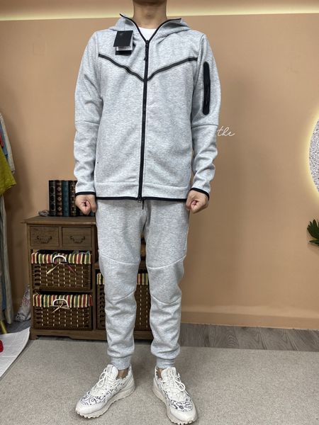 thin tech fleece men tracksuit designer sweat suit two piece set sports sweatpants with long sleeve hoodie for spring autumn 2xl mens clothi, Black
thin tech fleece men tracksuit designer sweat suit two piece set sports sweatpants with long sleeve hoodie for spring autumn 2xl mens clothi, Black