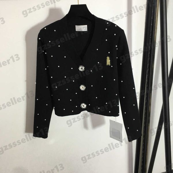 designer cardigan womens sweater classic metal logo buttons women sweaters pearl decorated v-neck long sleeve knitted cardigans jacket 0912, White;black
designer cardigan womens sweater classic metal logo buttons women sweaters pearl decorated v-neck long sleeve knitted cardigans jacket 0912, White;black