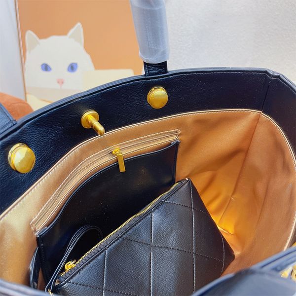 2022 fashion leather handbags womens luxury shoulder bags messenger crossbody bag designer handbag tote women's the totes black shoppin
2022 fashion leather handbags womens luxury shoulder bags messenger crossbody bag designer handbag tote women's the totes black shoppin