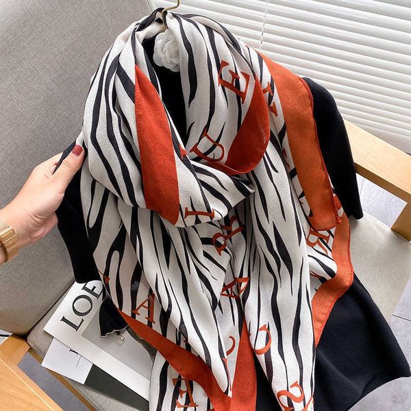 scarves fashion 2021 new women scarf stripped crinkle hijabs lady headband cotton winter warm scarves soft long size fold foulard g220927, Blue;gray
scarves fashion 2021 new women scarf stripped crinkle hijabs lady headband cotton winter warm scarves soft long size fold foulard g220927, Blue;gray
