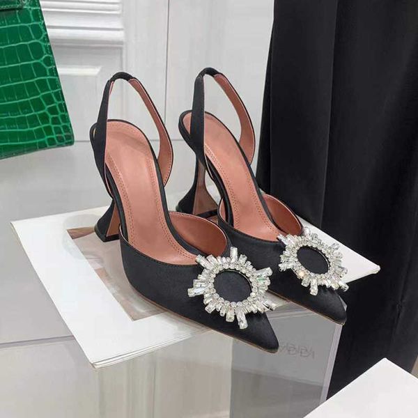 sandals high heeled shoes women 's dress shoe women shoes black satin sunflower crystal-embellished buckle pointed toe luxury designers
sandals high heeled shoes women 's dress shoe women shoes black satin sunflower crystal-embellished buckle pointed toe luxury designers
