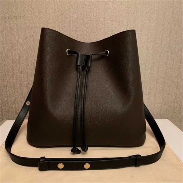 summer fashion designer women's new handbag retro bucket cross women's large capacity single shoulder bag luxury bag
summer fashion designer women's new handbag retro bucket cross women's large capacity single shoulder bag luxury bag
