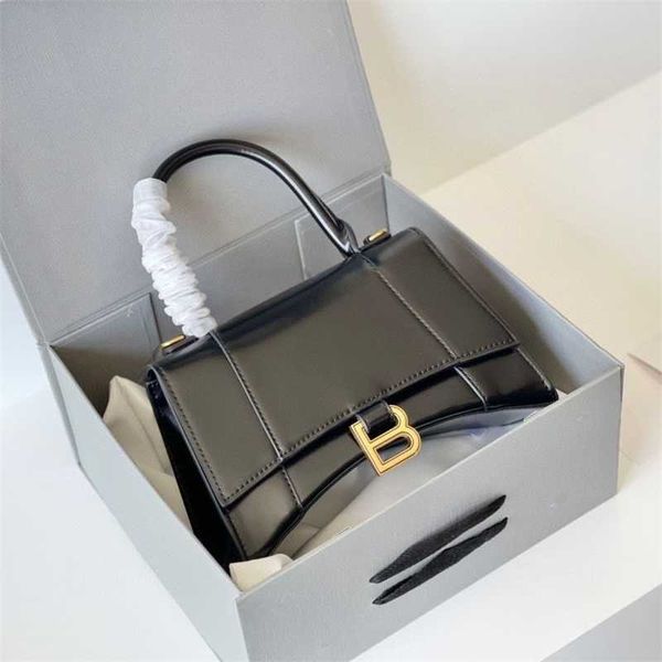 designer balencaigass trendy bags family crocodile premium bag hourglass leather hand-held buckle single should
designer balencaigass trendy bags family crocodile premium bag hourglass leather hand-held buckle single should