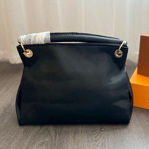 famous designer bags the tote bag fashion luxury women purse handbags leather purses shoulder casual shopping handbag totes 3 color
famous designer bags the tote bag fashion luxury women purse handbags leather purses shoulder casual shopping handbag totes 3 color