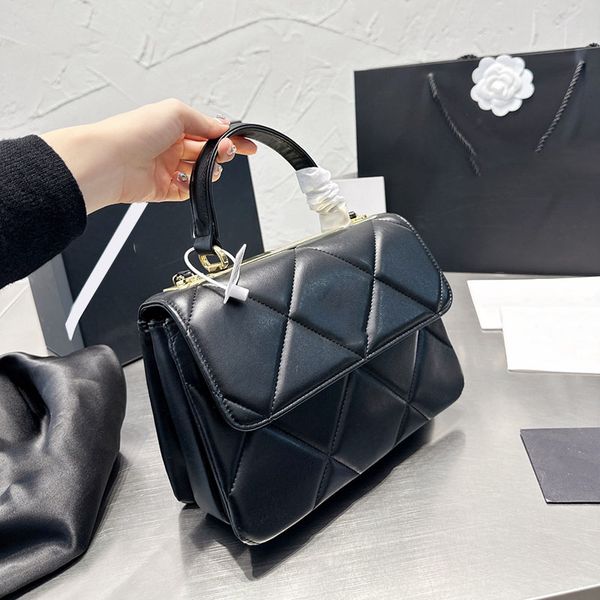 france womens trendy classic c designer quilted bags 19 style handle tote purse ghw crossbody shoulder package multi pochette outdoor sacoch
france womens trendy classic c designer quilted bags 19 style handle tote purse ghw crossbody shoulder package multi pochette outdoor sacoch