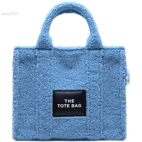 luxury winter tote bags for women handbag brand faux fur shoulder crossbody bags designer female soft plush small purses 2022
luxury winter tote bags for women handbag brand faux fur shoulder crossbody bags designer female soft plush small purses 2022