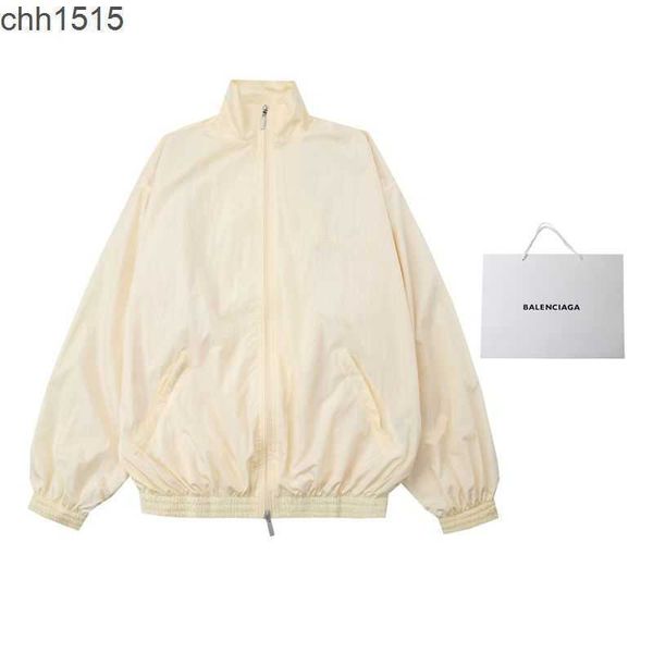 balenciga edition original quality lined mesh tone lining double pocket apricot sports set on both sides, Black
balenciga edition original quality lined mesh tone lining double pocket apricot sports set on both sides, Black