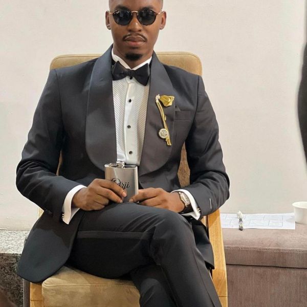 one button tuxedos shawl lapel mens suit two pieces formal business mens jacket blazer groom tuxedo coat pants 01286, Black;gray
one button tuxedos shawl lapel mens suit two pieces formal business mens jacket blazer groom tuxedo coat pants 01286, Black;gray