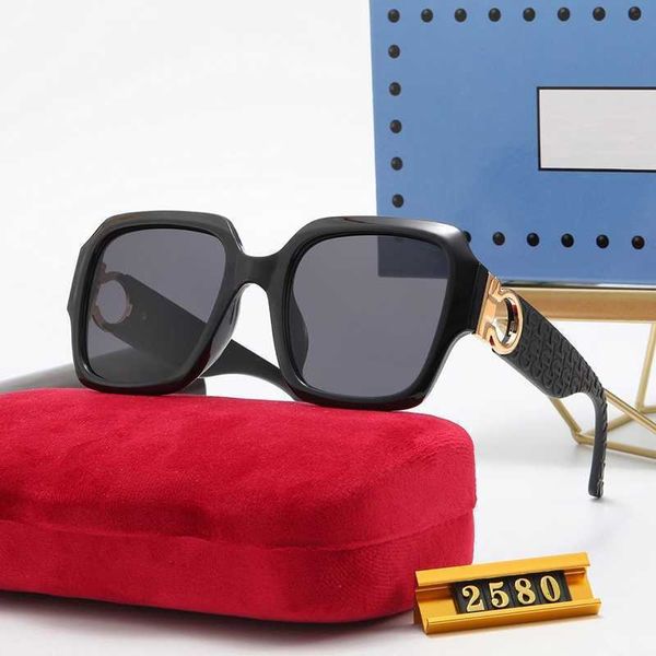 the latest classic black frame women sunglasses wine red two-piece fashion accessories gold noble temperament catwalk show net european, White;black
the latest classic black frame women sunglasses wine red two-piece fashion accessories gold noble temperament catwalk show net european, White;black