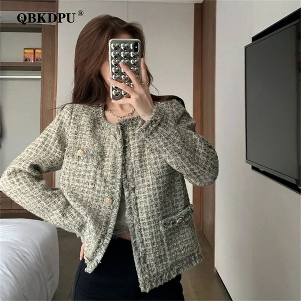 womens jackets fashion designer fringe plaid tweed jacket women vintage o neck long sleeve short coat spring elegant single breasted outerwe, Black;brown
womens jackets fashion designer fringe plaid tweed jacket women vintage o neck long sleeve short coat spring elegant single breasted outerwe, Black;brown