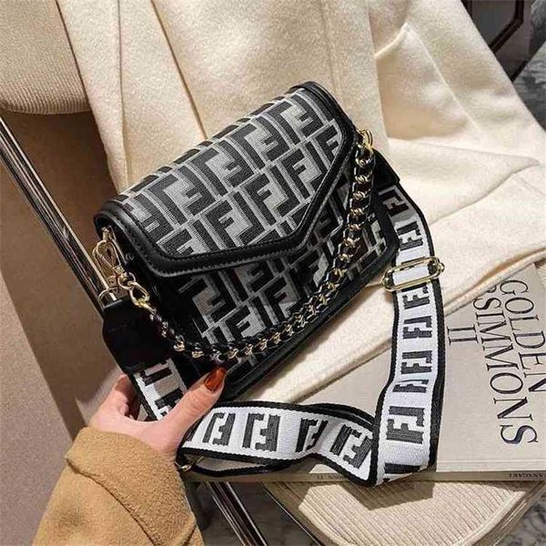 70% off 2023 designer bag ladies women's popular korean chain single small square broadband messenger
70% off 2023 designer bag ladies women's popular korean chain single small square broadband messenger