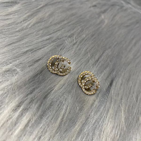 new fashion luxury brand stud earrings diamond letters ladies wedding party couple gift designer jewelry excellence quality stamps, Golden;silver
new fashion luxury brand stud earrings diamond letters ladies wedding party couple gift designer jewelry excellence quality stamps, Golden;silver
