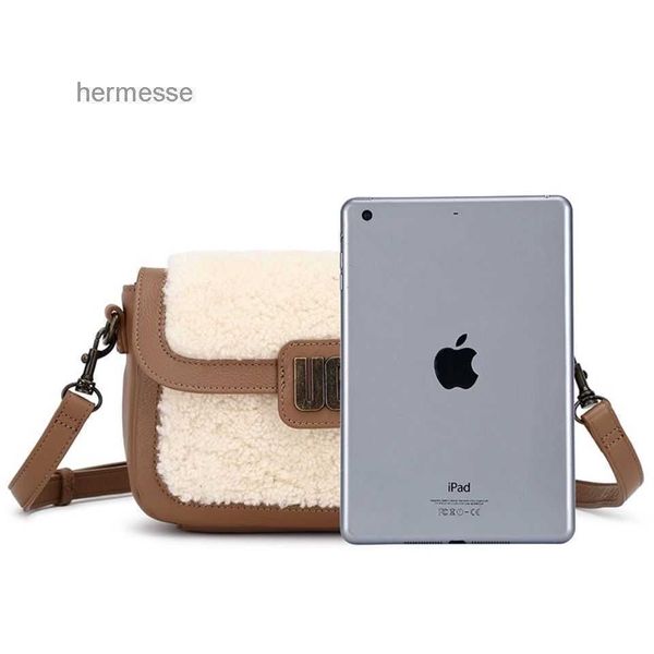 evening bags ugg designer autumn winter 2022 new womens bag lamb plush postman handbag one shoulder crossbody premium fashion small square h
evening bags ugg designer autumn winter 2022 new womens bag lamb plush postman handbag one shoulder crossbody premium fashion small square h